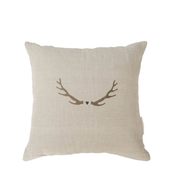 Cushion Cover 50x50 cm Natural Deer von Bastion Collections wunderschöne Kissenhülle aus 60% Baumwolle / 40% Leinen, waschbar bei 40 Grad mit einem Hirschgeweih und Herz