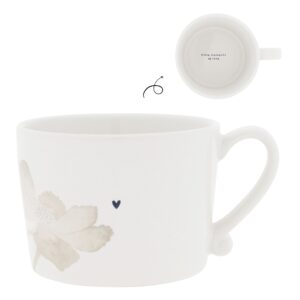 Tasse weiß mit Blumenmuster