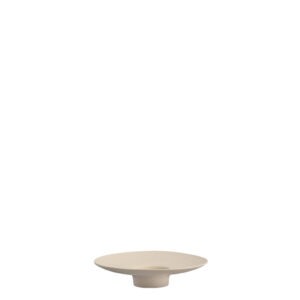 Der Teelichthalter Tveta von Storefactory (15x15 cm) kombiniert Schale & Kerzenlicht. Matt-weiße Keramik für kreative Deko