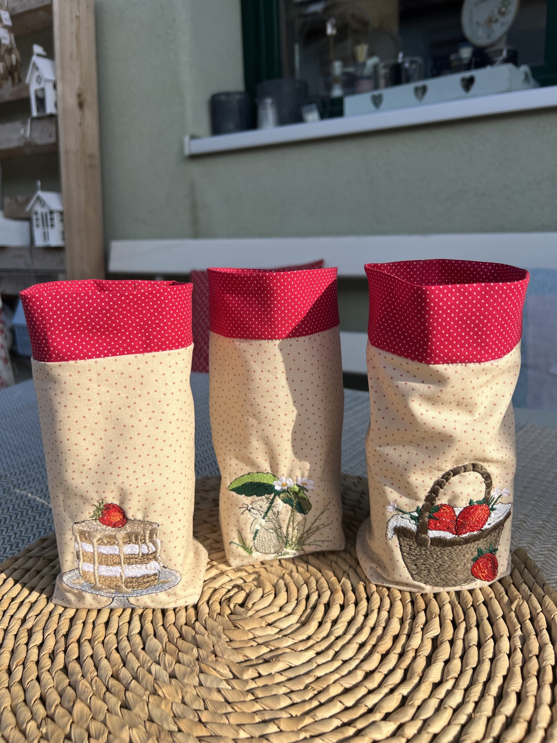 Lichttüte Erdbeerzeit, verschiedene Designs
