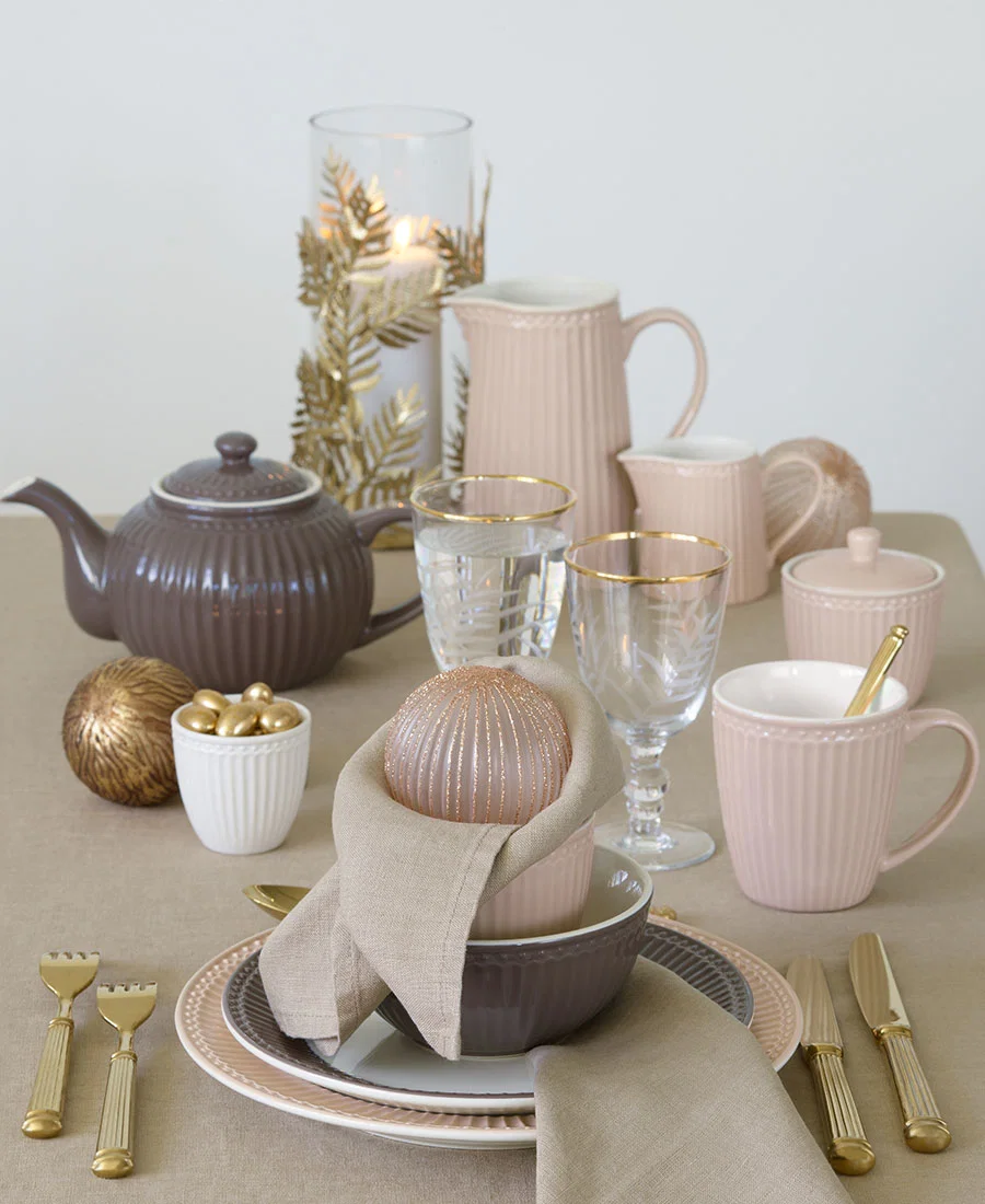 GreenGate Becher mit Henkel aus der "Alice" Kollektion